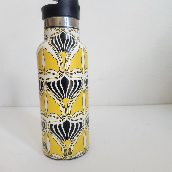 LIMITED Prada 500 ml stainless steel travel bottle w/lid - Picture 3 of 16